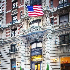 The At Fifth Avenue *** Nova Iorque